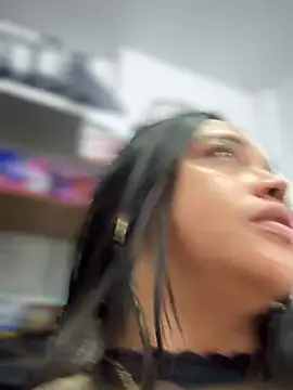 Mia_Risky-1 webcam