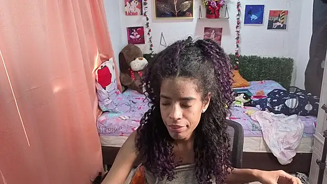 thianahorny webcam