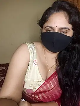 Sravvi499 webcam