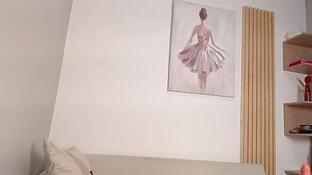 queen_adhara webcam