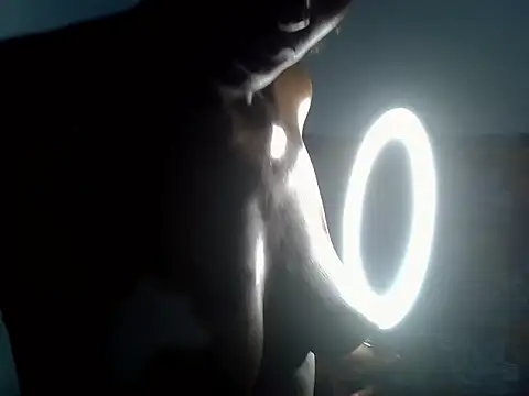 Ivynoir101 live cam on StripChat
