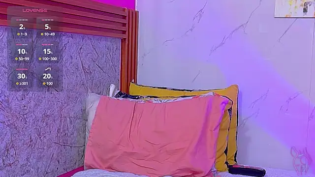 littlee_emilyy_ webcam