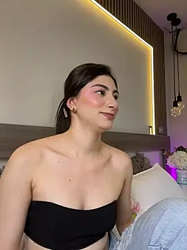 evelyn_hills
