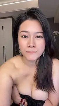 mo-mo-69 webcam