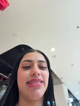 AlannaEvons Live Web Cam Show