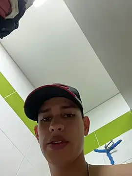 HarryGaze Live Webcam on Stripchat