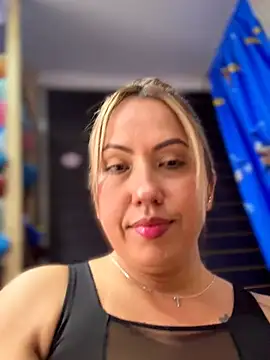 VIOLETA-25_ webcam