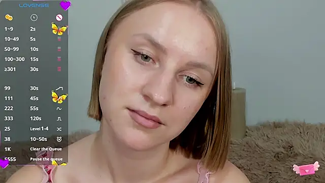 BeautyBlondy webcam