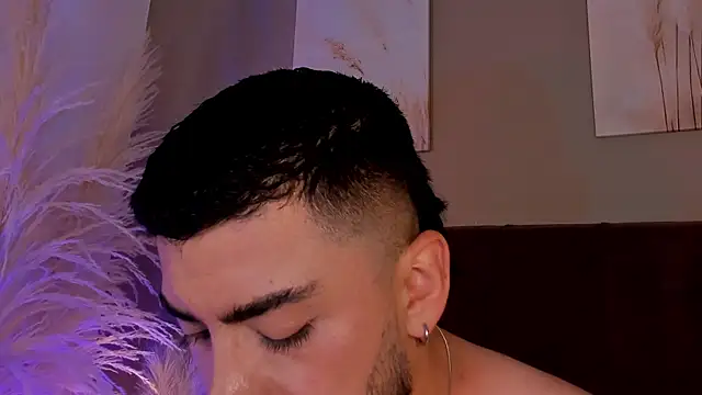 Alexander_Diazz webcam