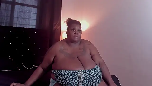 EvelynBlak1 webcam