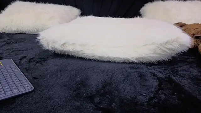 Megan_Burning- webcam