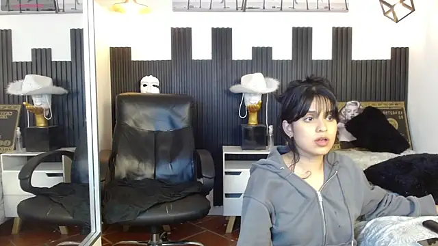 yurii_petite webcam