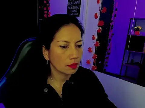 Megaan_Collins live cam on StripChat