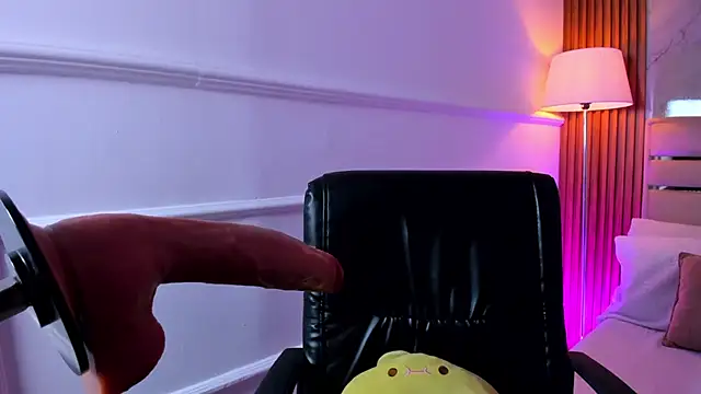 Gigidoll live sex cam