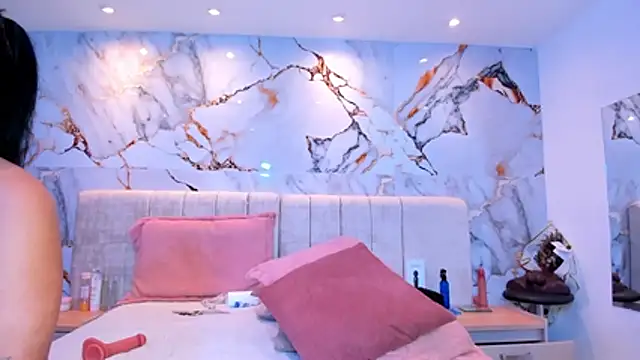 kiana_cream webcam