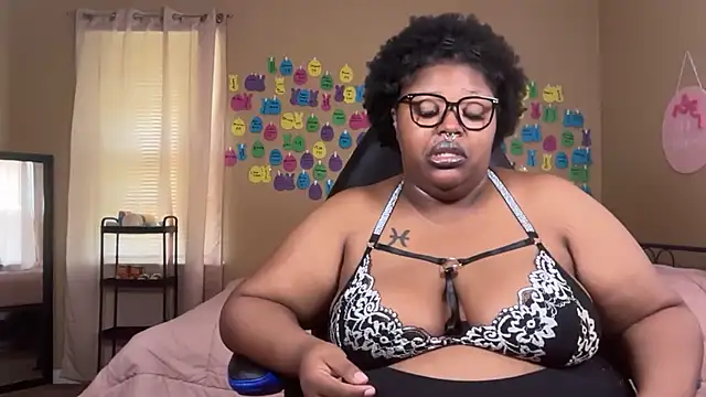 Chocolatebunnyxx96 webcam