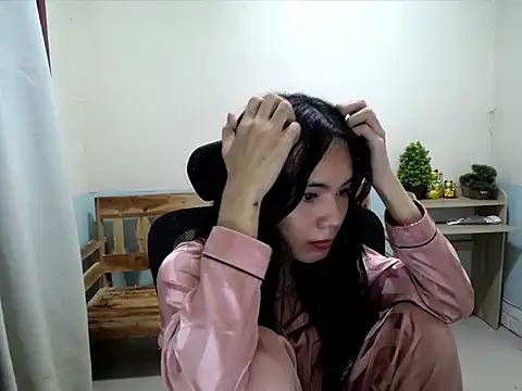 devine_goddess webcam