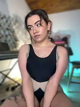 NikkiNix webcam