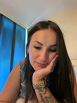 sally_azmani webcam