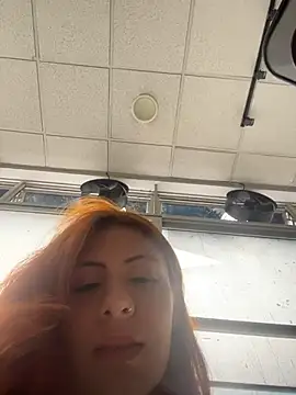 RedHotTeaseXXX webcam