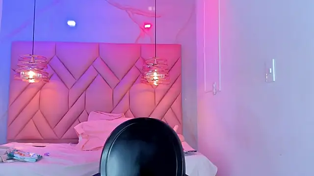 AngelaaCute_
