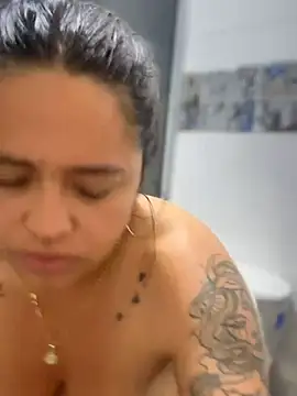 Mia_Risky-1