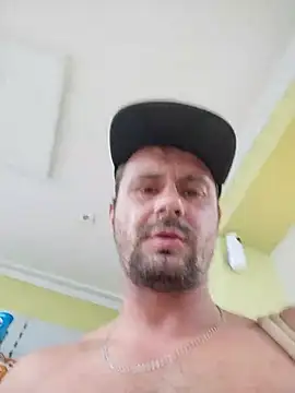 ModeGhost live sex cam