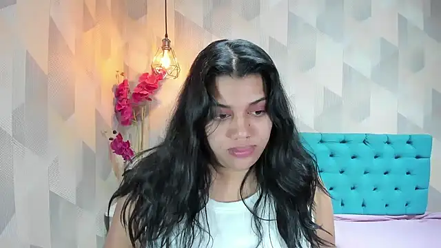LindaBreeS webcam