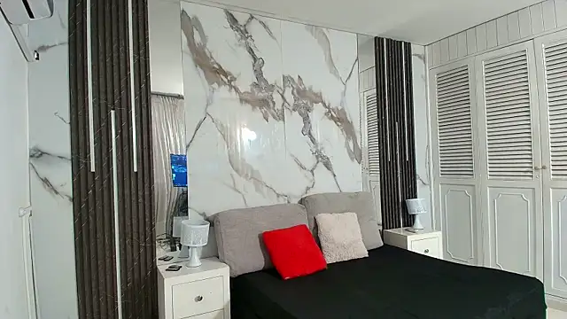 Tiifany_Baker webcam
