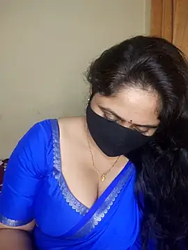 Sravvi499 live webcam