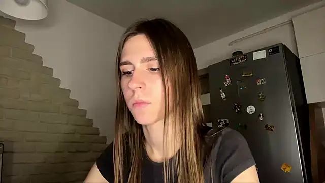ZaraGuyette webcam