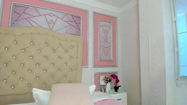 zoe_pettite__ webcam