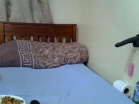 Novah_mila webcam