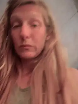 GoldenFlameGoddess live webcam