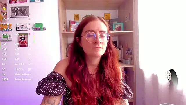 linda_giggle