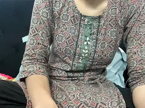 MysticMeher webcam