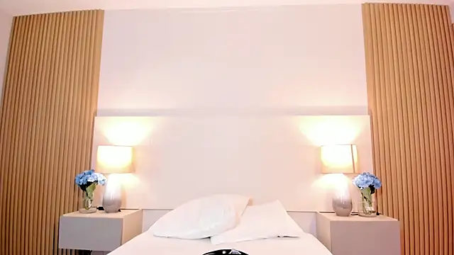 MiaaRouge webcam