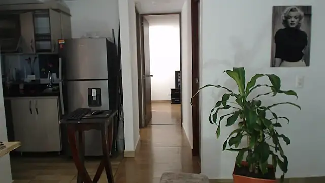 Ferotic_SexAddict webcam
