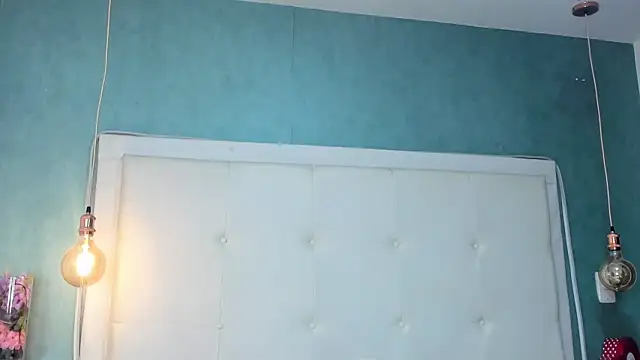 mia_gomez7 webcam