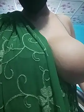 Safiyaaajj webcam