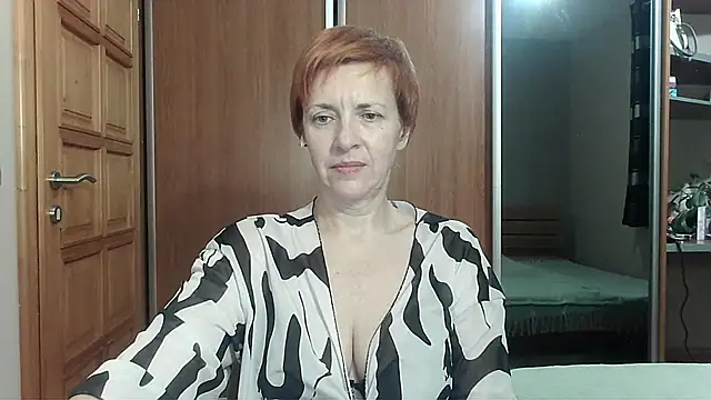 LoraLoraMay webcam