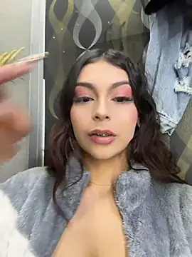 CHERRYY_BOMB_ Live Web Cam Show