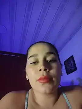 LaurenWelly_ webcam