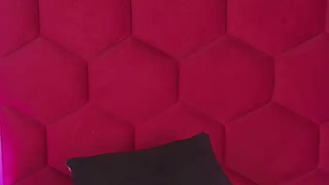 Tayzon_Foxxx webcam