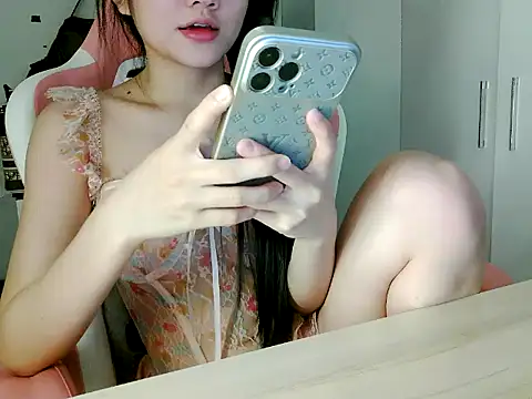 lucienguyen webcam