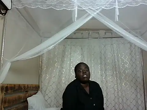 Tess_mbilia webcam