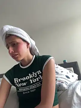 ameellie (F young) - BOOBS+LastTipWinControlToy