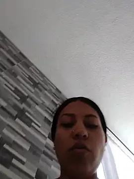Tiphanydirty3 live cam on StripChat
