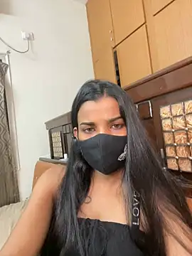 its_ur_flora live cam on StripChat