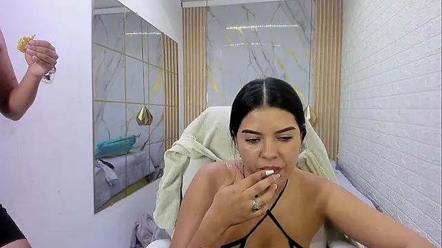vanessa_f (G young) - SHOW PUSSY​🔥​🥵